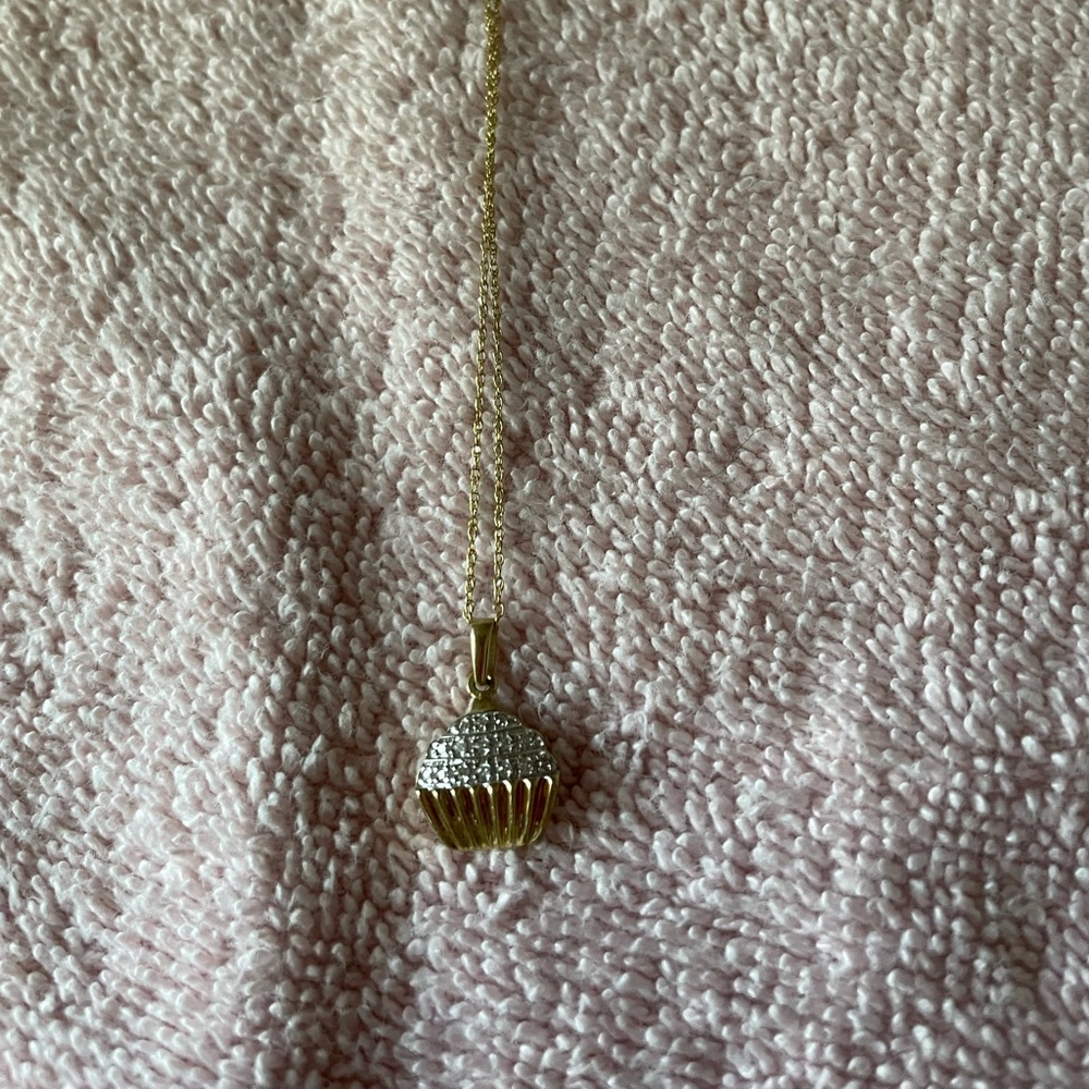 Cute Diamond Cupcake Pendant Necklace
